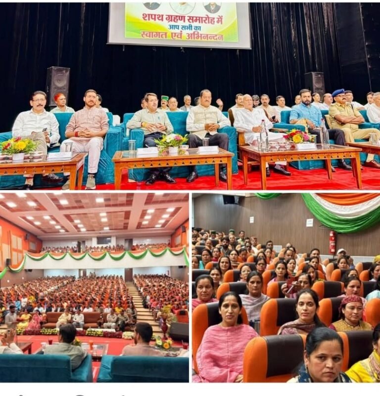 कुल्लू में नव निर्वाचित प्रधानों और उप-प्रधानों ने ली पद एवं गोपनीयता की शपथ।